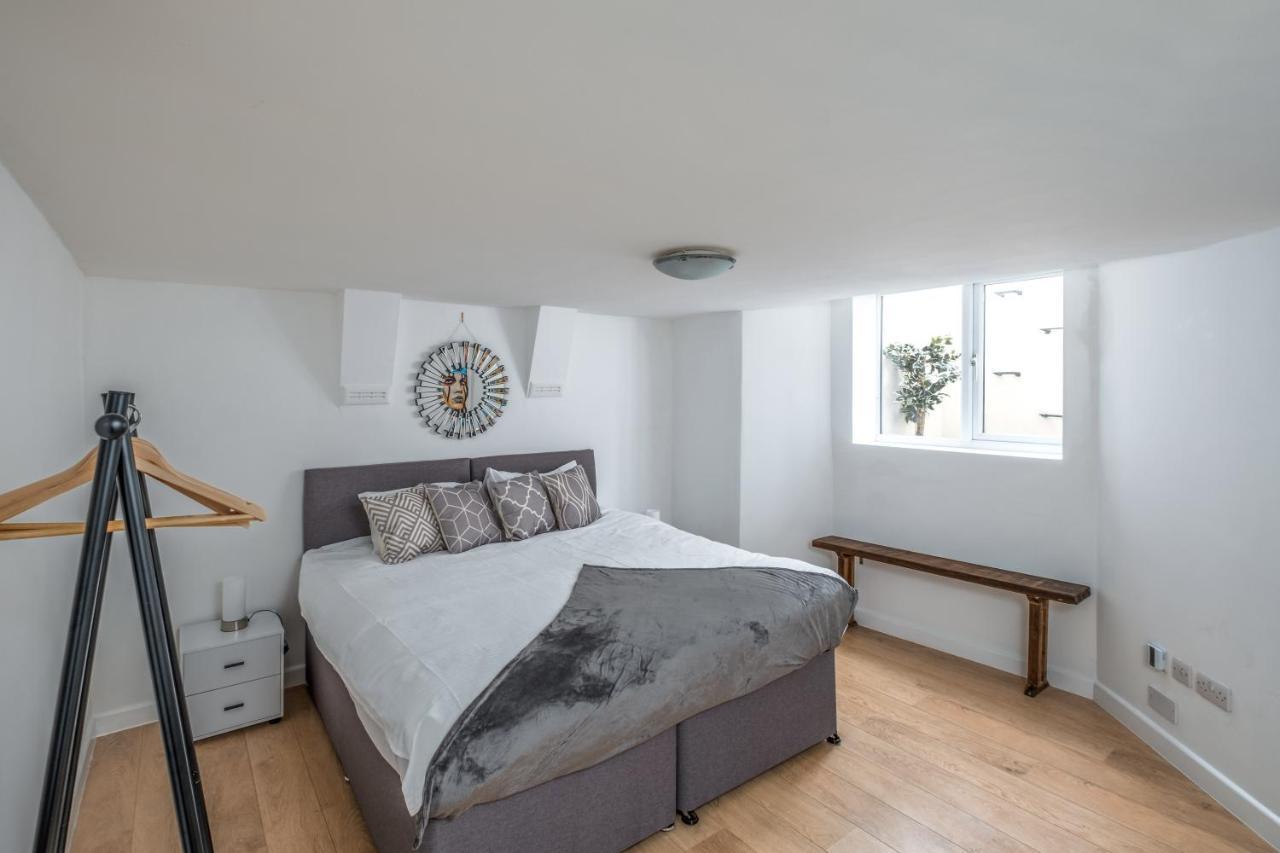 Cosy Flat In Free Parking Area, Next To Bus Stop * Brighton